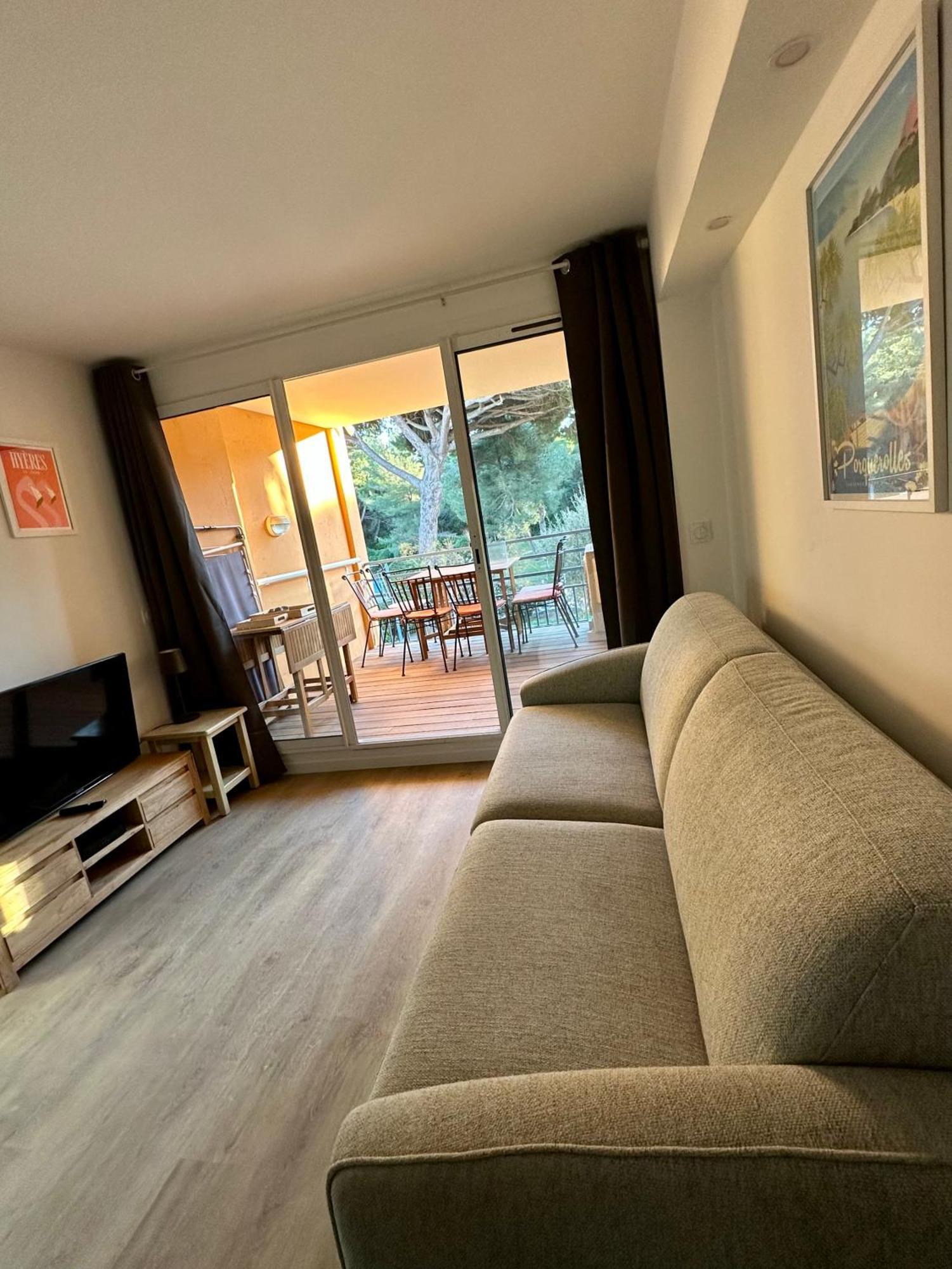 Bergerie Plage Renove Clim Balneo Plage Piscine Jardin Mediterraneen Hyeres Exterior photo
